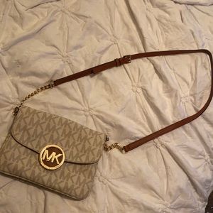 Michael Kors Crossbody